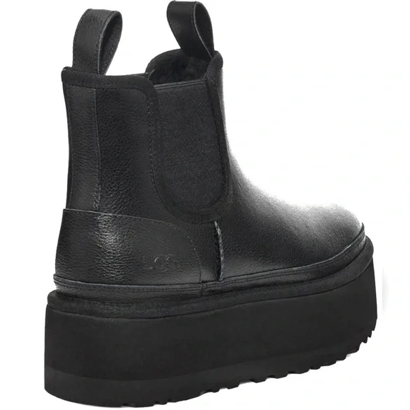 📌SOLD📌 UGG NEUMEL BLACK LEATHER PLATFORM CHELSEA BOOT🆕 - Picture 2 of 8